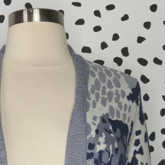 Marla Wynne Blue Abstract Print Open Front Sweater Cardigan - Picture 2 of 10